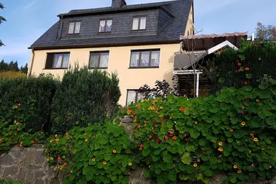 Image de Appartement pour les skieurs, les amoureux de la nature et les amateurs de chemin de fer<br>