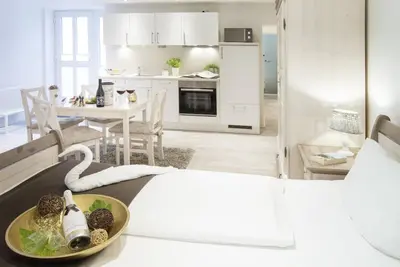 Image de Penthouse avec terrasse sur le toit, lave-linge, sèche-linge, parking, WiFi,