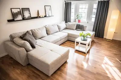 Image de Bel appartement mansardé lumineux donnant sur la forêt d'Arnsberg.