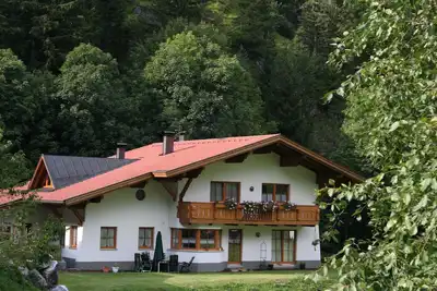 Image de Familles, 64m² lumineux grand appartement dans un endroit calme et ensoleillé