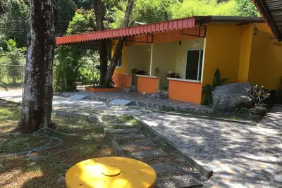 Image de Kathu Waterfall Bungalow et Apt. Nature pure