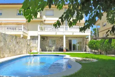 Image de Villa Caroline, piscine, Bbq, vue sur mer, parking, WiFi, salle de fĂŞte, billard