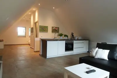 Image de Nouveau 2015: appartement avec les promeneurs de chiens de 8000 m², au Cottage, étage supérieur, 45m²