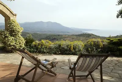 Image de Maison de Campagne dans une oliveraie avec vue imprenable sur la mer