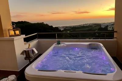 Image de Sea View, Jacuzzi & Boxspring: Fantastique penthouse à Marbella / Mijas