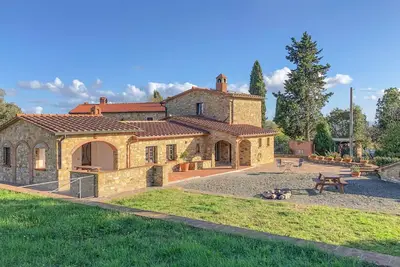 Image de A lovingly & inventively renovated farmhouse in the heart of nature