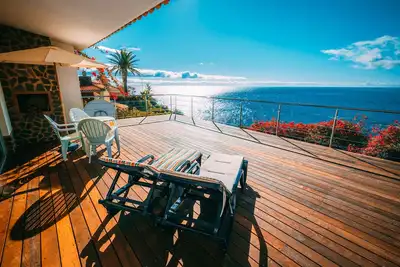 Image de Maison de vacances avec vue sur la mer et jardin privé, Wifi Gratuit, offre de dernière minute