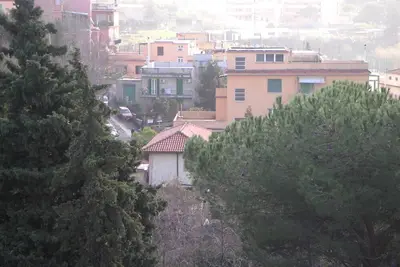 Image de Rome, quartier de MonteMario: appartement 2 pièces avec une grande terrasse sur le toit, endroit calme