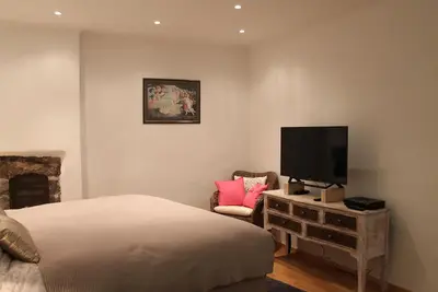 Très bel appartement, élégant et calme dans un endroit fantastique à la pointe de travail