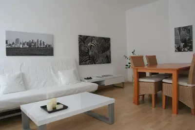 Image de Confortable appartement de 3 chambres avec jardin