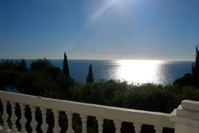 Image de Fantastique appartement avec vue imprenable sur la mer, soleil toute la journée