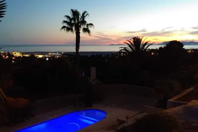 Image de Appartement avec une vue de rêve où vous pourrez vous détendre