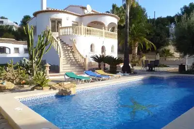 Image de Villa pour 4 personnes avec piscine privée
