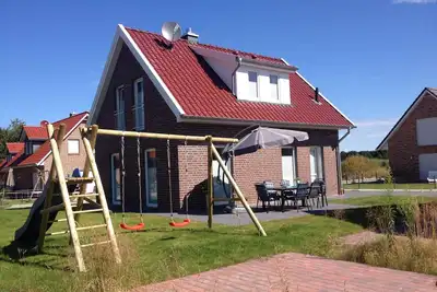 Image de Nouveau Maison flotsam barrage Thülsfelder près du lac avec une plage-Fi
