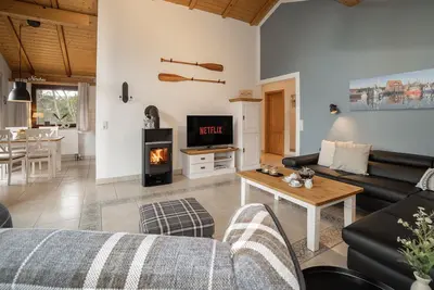 Image de Grande terrasse avec une chaise de plage - familiale - WiFi
