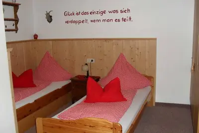 Image de Chambre double avec vue sur Sorgschrofen - Landhaus Windrose