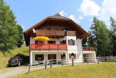 Image de Logement de luxe avec sauna, cheminée et accès Internet Adsl / Wlan
