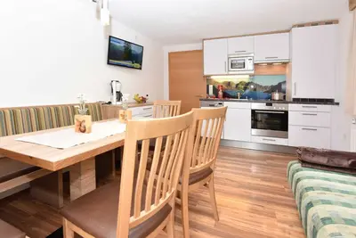 Image de Appartement pour 3-5 personnes - Ferienwohnen Mattle ****