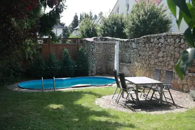 Image de Grand appartement à Mz-Laubenheim, gare routière / ferroviaire à proximité