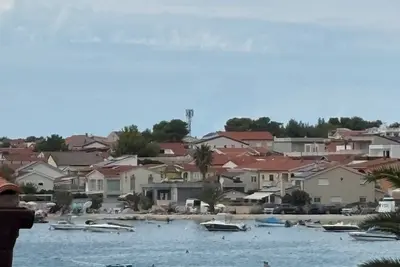 Image de Appartement moderne avec 5 chambres et une grande terrasse