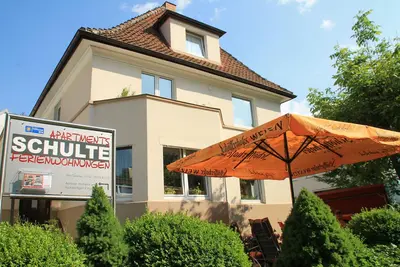 Haut lieu au Kurpark Bad Salzuflen **** 2015 nouvellement kitch. , U moderne. Jovial