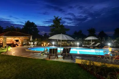 Image de Villa fantastique pour 12 personnes près de la mer 7 chambres