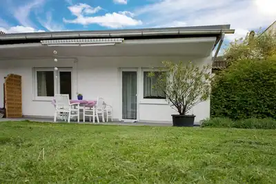 Image de Appartement avec grande terrasse et vue sur la Moselle jardin ensoleillé
