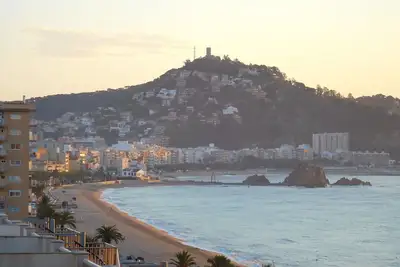 Image de Grand appartement en front de mer, calme, vue magnifique sur la mer, avec garage