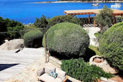 Image de Rez-de-villa privatif avec grand jardin et bassin chauffé. Vue mer, Tizzano
