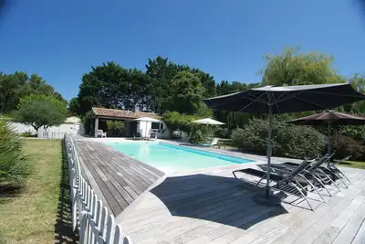 Image de Maison d’architecte, tout confort, lumineux, terrain clôt de 4000 m2