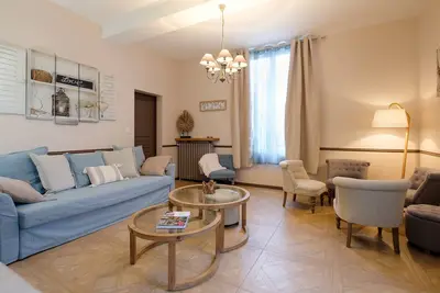 Image de Gîte**** Rdv Au 80 - Piscine & Spa - 15 personnes - Revers de Vignat