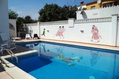 Image de Maison pour 6 pers. avec belle piscine privée et terrasse à L'Escala