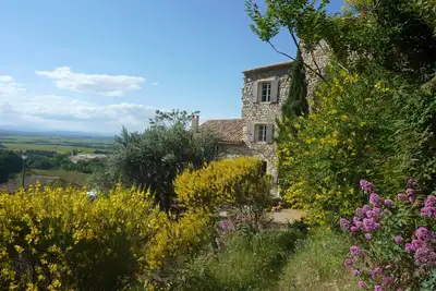 Image de Maison provençale au calme et au coeur du village de Gigondas
