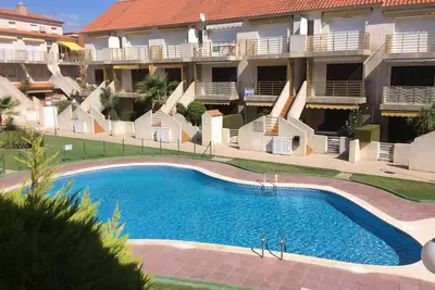 Image de Appartement à 50m de la mer avec piscine et climatisation