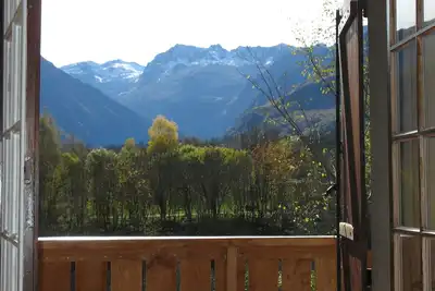 Chalet Pyrénéen 12 pers 200 m2 proche Peyragudes et sentiers de randonnées Gr10