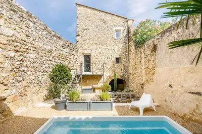 Image de Maison village 17e avec piscine, Luberon Provence\nTARIFS Casses Sept. Oct.
