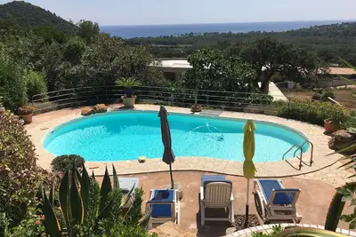 Image de Rez-de-villa, 4p, piscine, clim, jardin arboré, large vue mer proche plages Fautéa