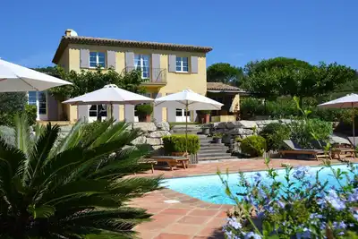 Image de Villa vue mer à Grimaud à deux pas des plages et du golf 18 trous de Beauvallon