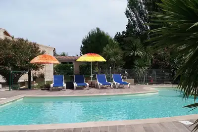 Image de joli gîte avec piscine en campagne aux portes de Nimes