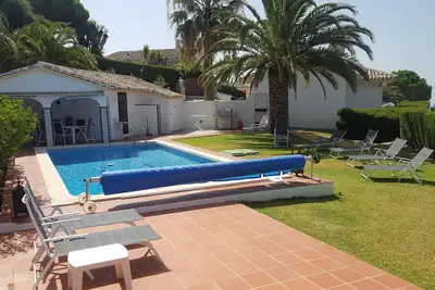 Image de Villa andalouse avec vue mer-montagne et piscine privée à Mijas