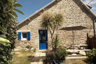 Maison de caractère, tout confort, vue mer à l'Ile-Grande (wifi)