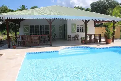 Image de Villa/piscine, 3 chambres climatisées, à 30m de la mer, commerces à pieds
