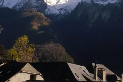 Image de maison village d'Aas en vallée d'ossau, montagne