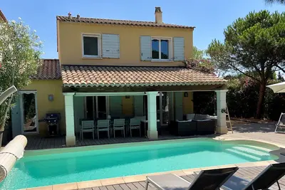 Image de Elegante villa avec piscine chauffée, climatisation, proche St Tropez et plages