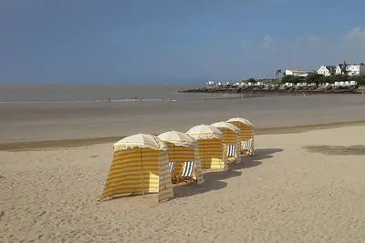 Image de Appartement charmant 53 m2  12m2 balcon 3 pièces  200 m plage Pontaillac