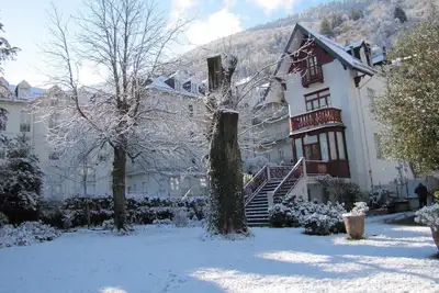 Grande maison de charme avec jardin en plein centre ville