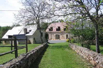 Image de Grand domaine 18ha- 10 p--Périgord Noir-Dordogne -Lot -Piscine privée chauffée