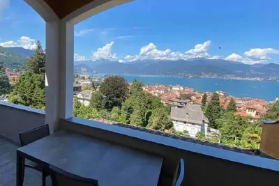Image de Apt climatisé à Stresa, superbe vue sur le lac, balcon, WiFi, garage et jardin