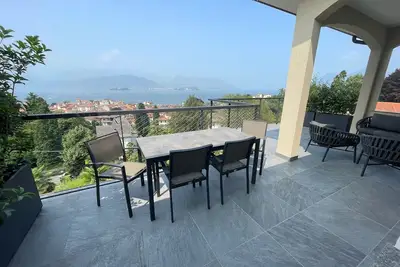 Image de Apt climatisé à Stresa, superbe vue sur le lac, balcon, WiFi, garage et jardin