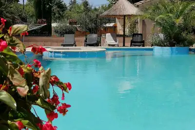 Image de Mas de 300m² en campagne avec piscine privée et jacuzzi, classé 4 étoiles